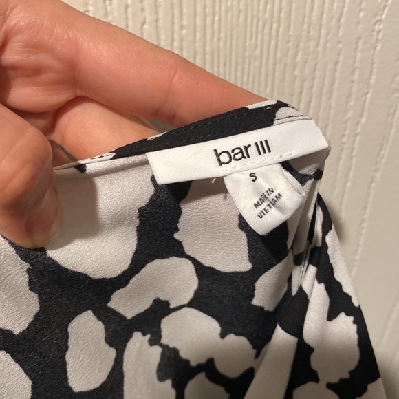 BAR lll dress Black&white maxi wrap dress! In a size small 3/4 sleeve - Picture 5 of 14